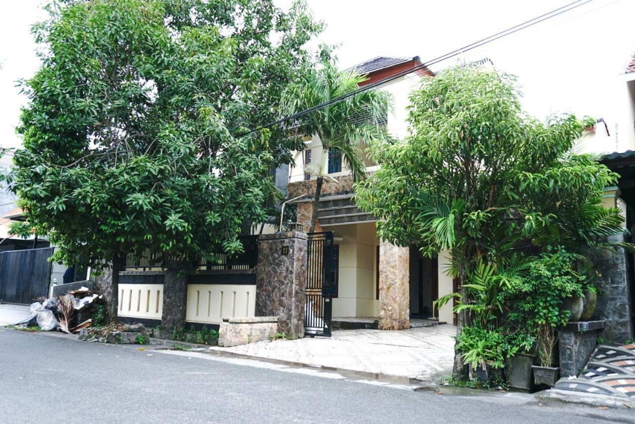 Green Surabaya Homey Eksteriør bilde