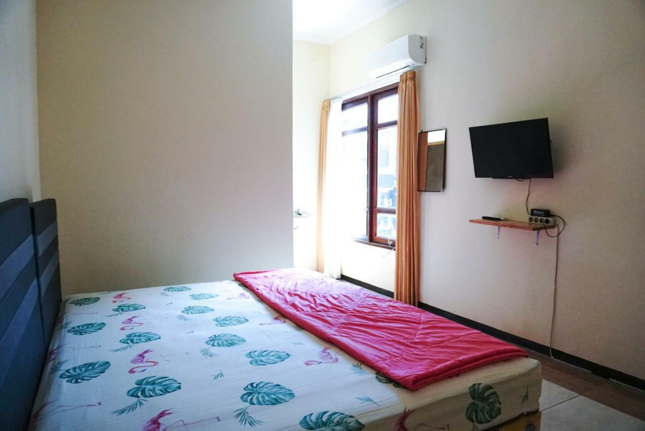 Green Surabaya Homey Eksteriør bilde